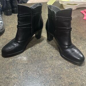Elegant Black Ankle Boots